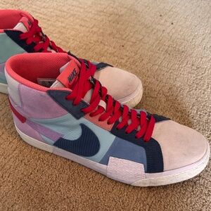 Nike Blazer Mid Mosaic - Size 10.5